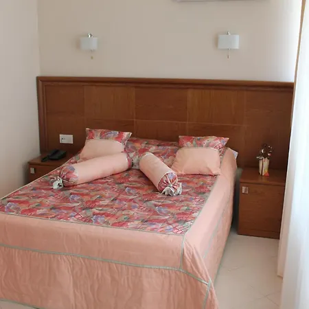 Ucem Golden Sea Hotel