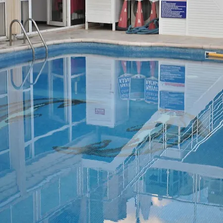 호텔 Ucem Golden Sea 2*