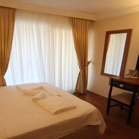 Ucem Golden Sea Hotel 2*