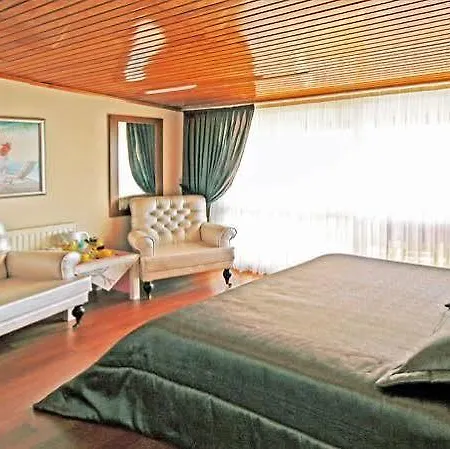 Ucem Golden Sea Hotel