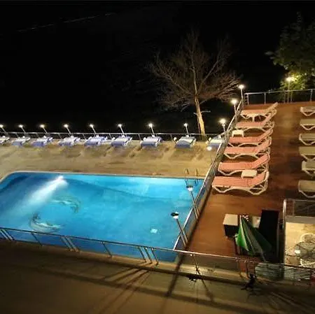 Ucem Golden Sea Hotel